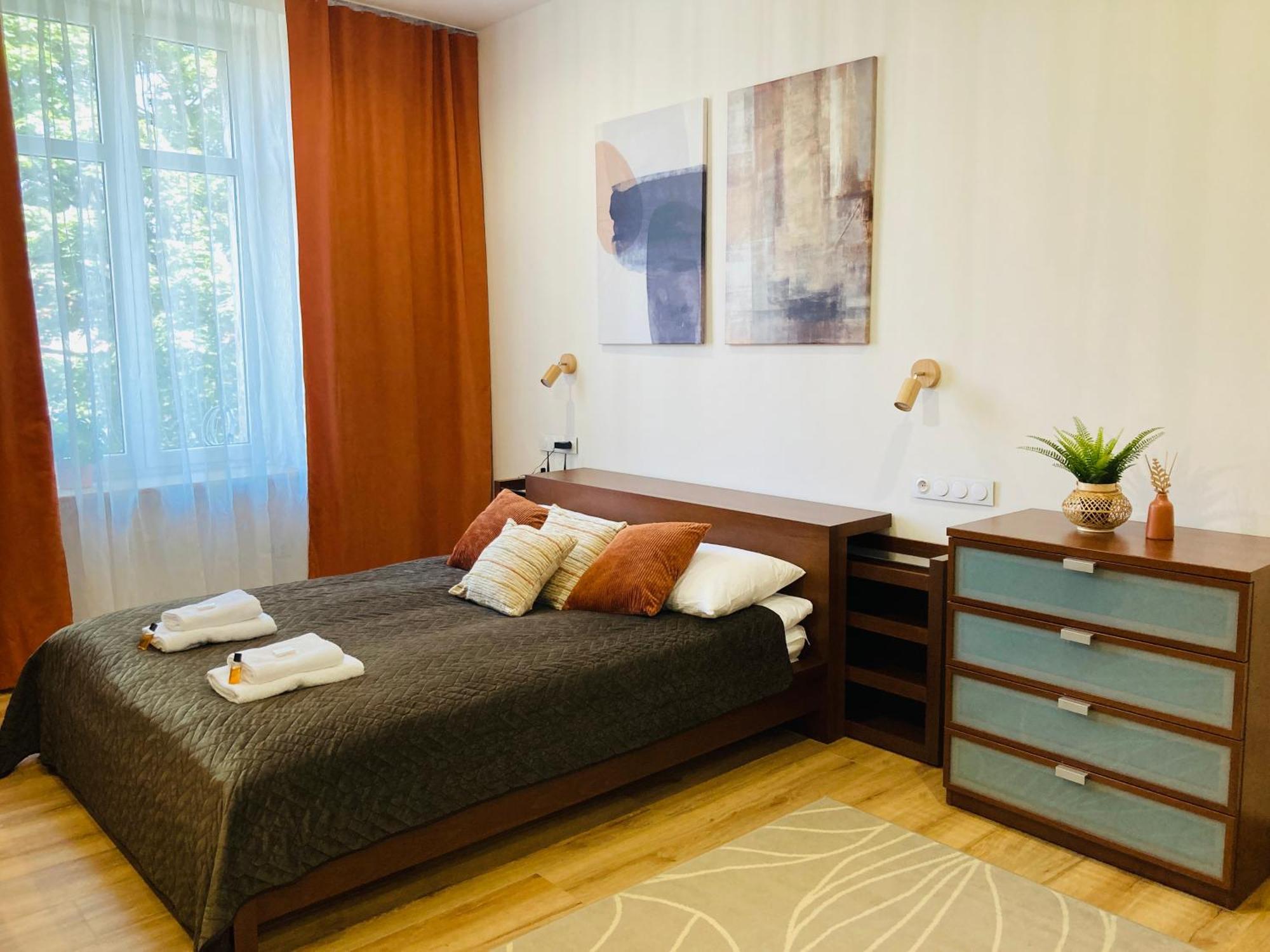 St. Cross Apartment Краков Экстерьер фото
