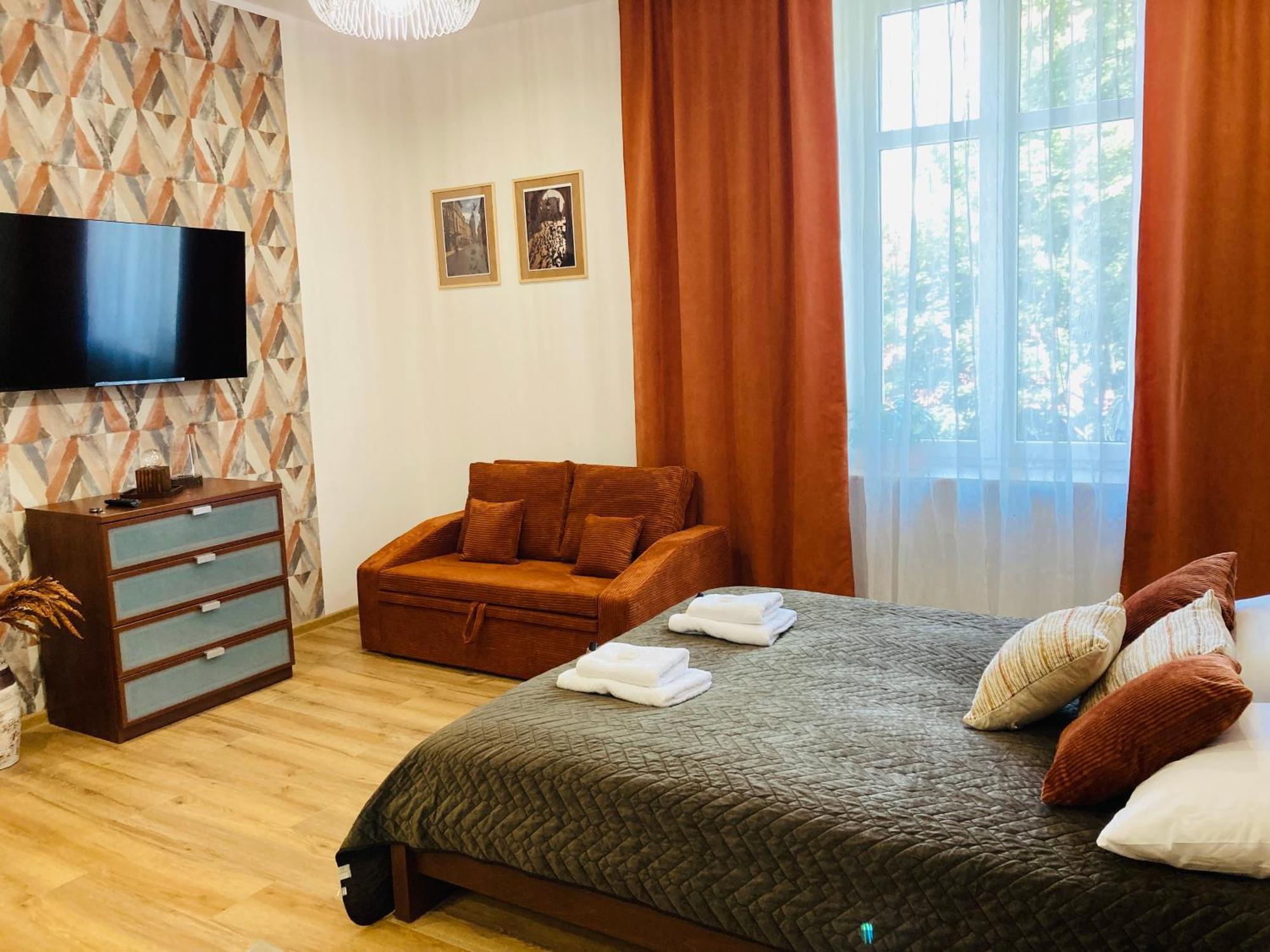 St. Cross Apartment Краков Экстерьер фото